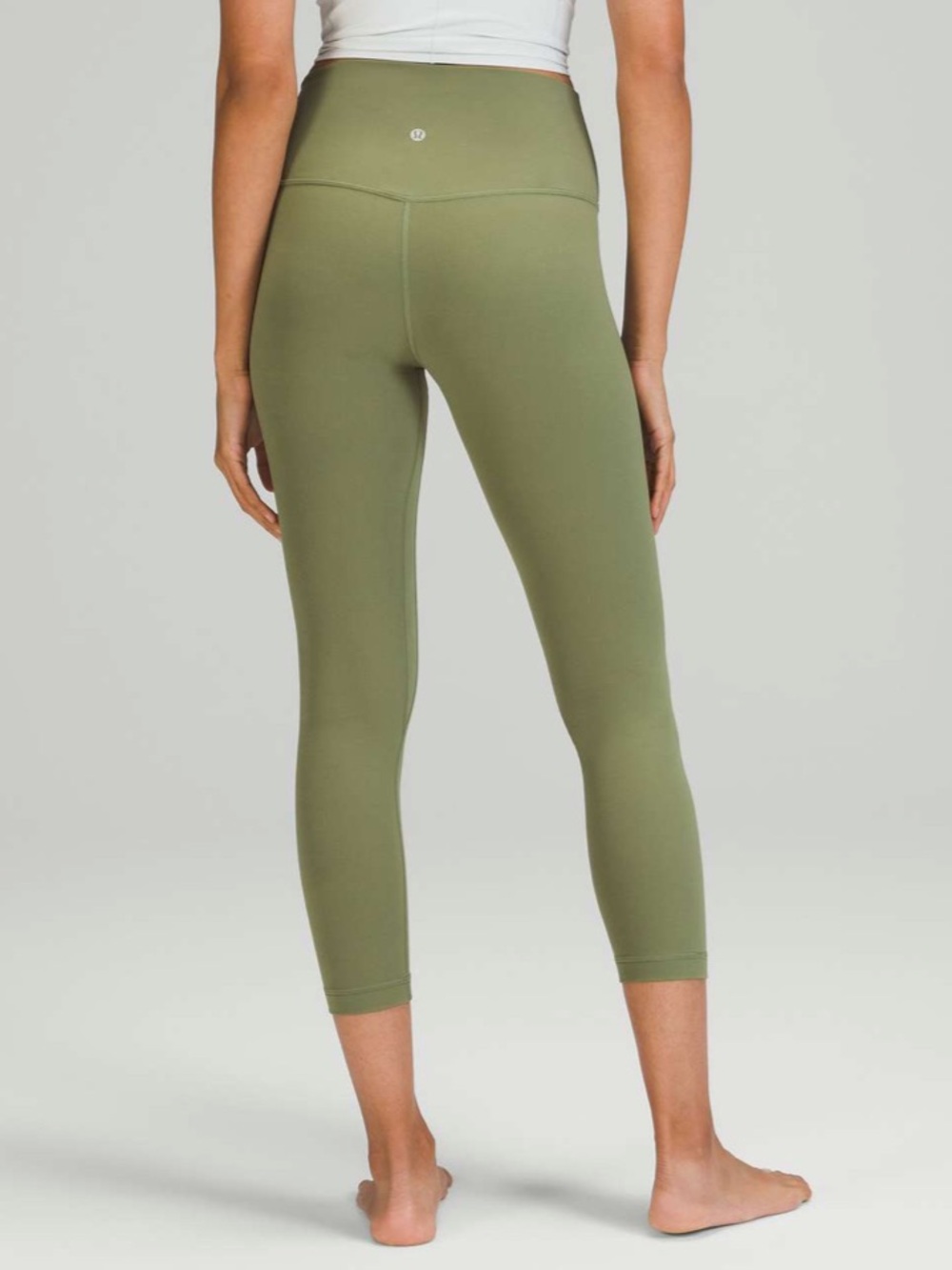 Lululemon Align High-Rise Crop 23"
Green Twill size 6